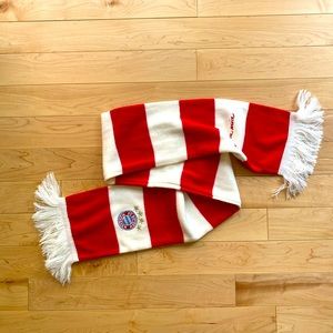 FC Bayern scarf
